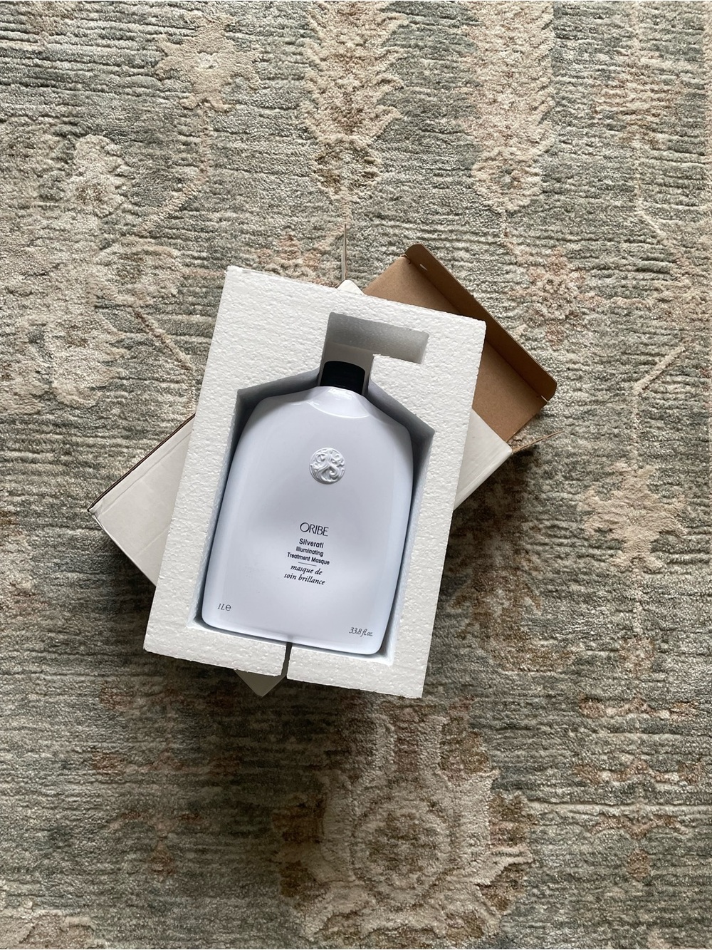 Oribe White Packaging Box with Barcode Label - Picture 3 of 4